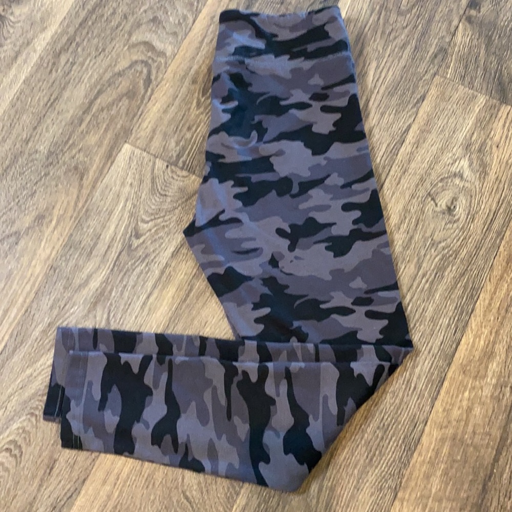 Legging, Grey & Black Camo